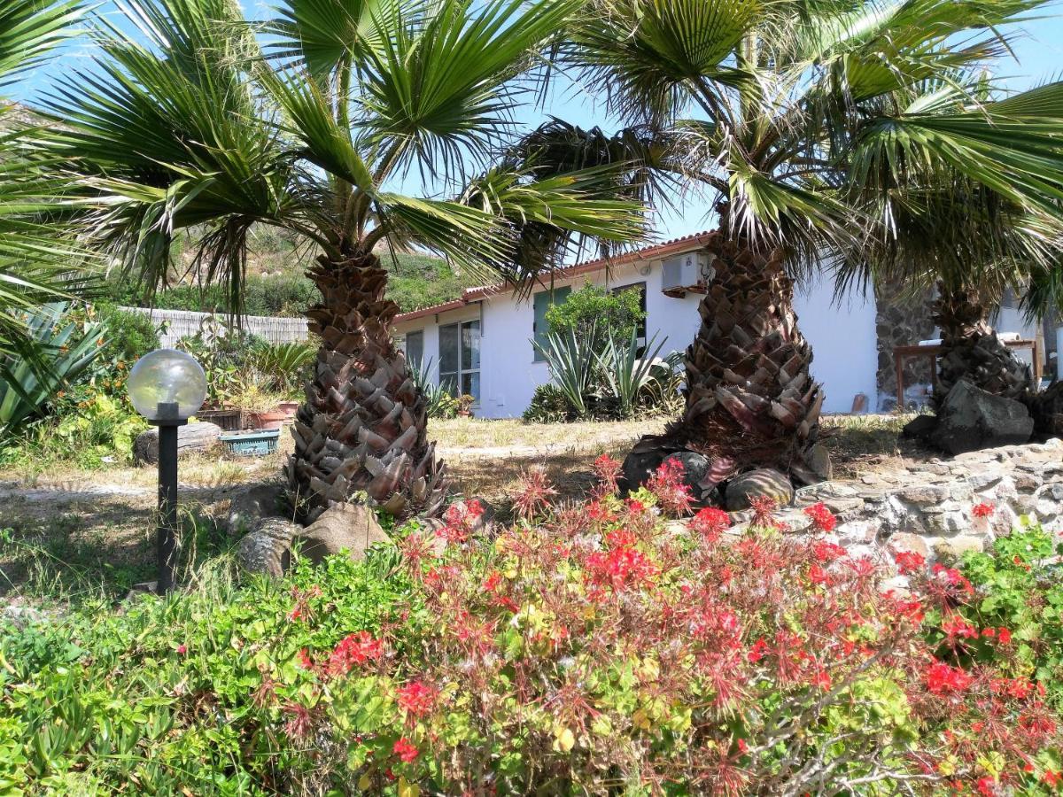 B&B Glamping Semaforo Capo Sperone Сант-Антиоко Экстерьер фото